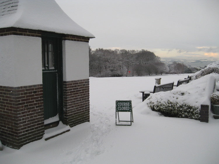 1.  Course closure sign in snow  Bruntsfield Links