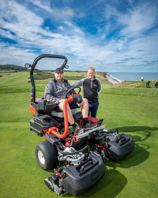 Toro Greensmaster eTriFlex 3370 All-Electric Riding Greensmower