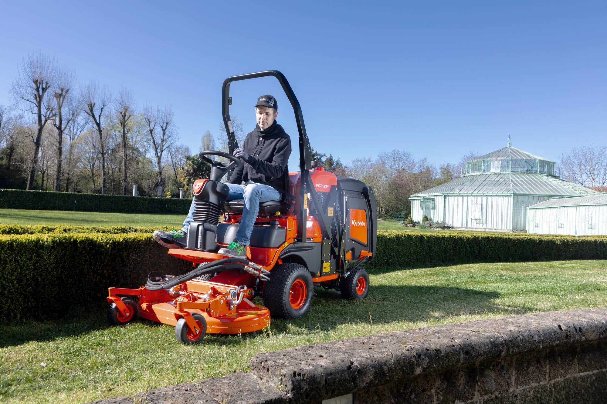 FC2-221 becomes the latest addition to the Kubota Front Collect mower range