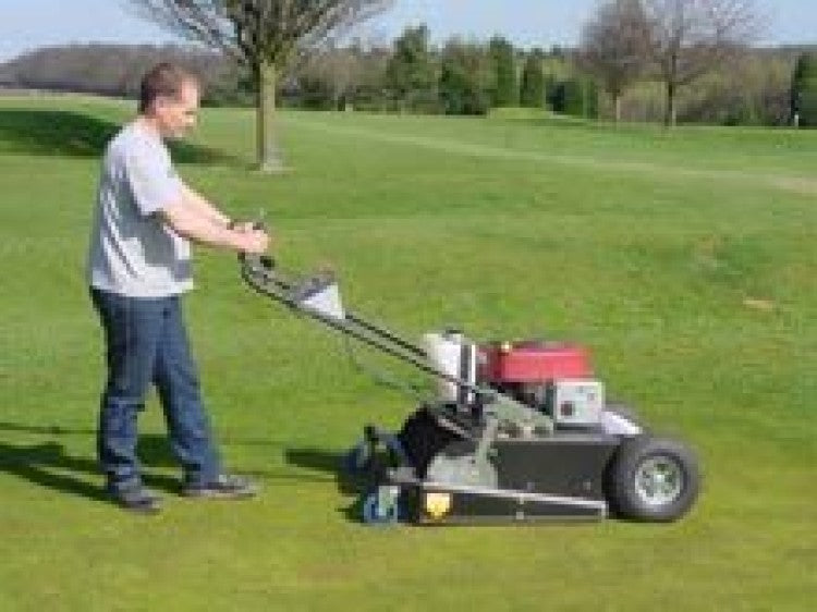 DJ Turfcare exhibit latest range of machines