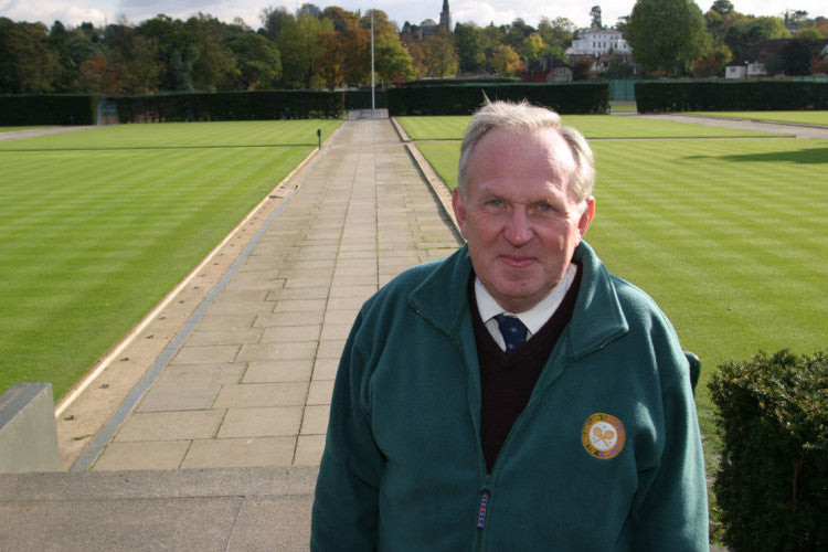 Eddie Seaward, front courts