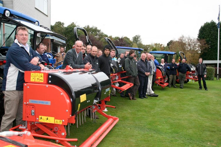 Gay-Hill-Aeration-day-Oct-09-215_website.jpg