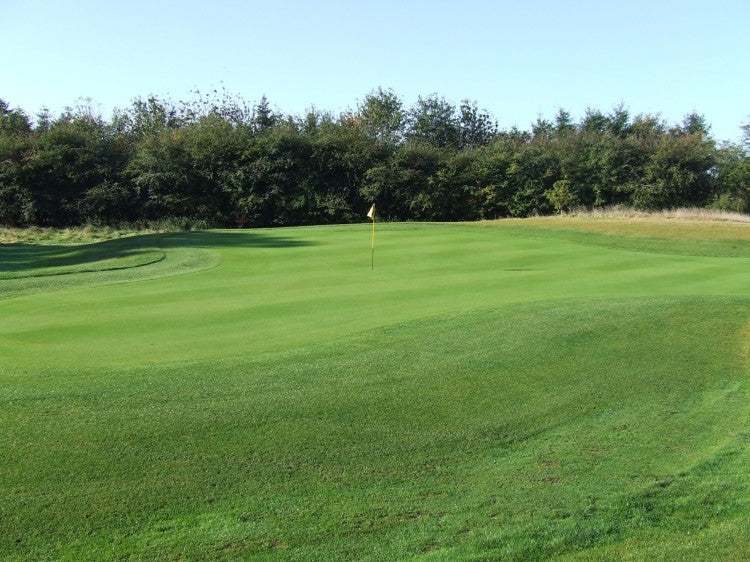 Luton Hoo open to golfers thanks to Grassform