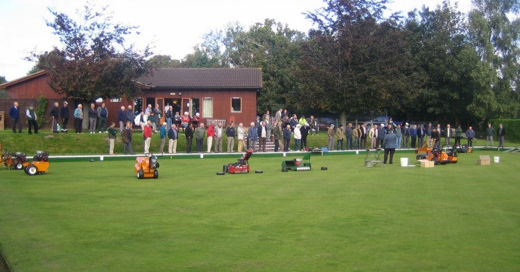 Autumn Maintenance on the Bowling Green