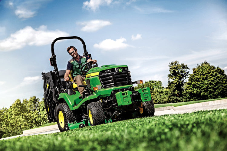 John Deere X950R lawn tractor 2016