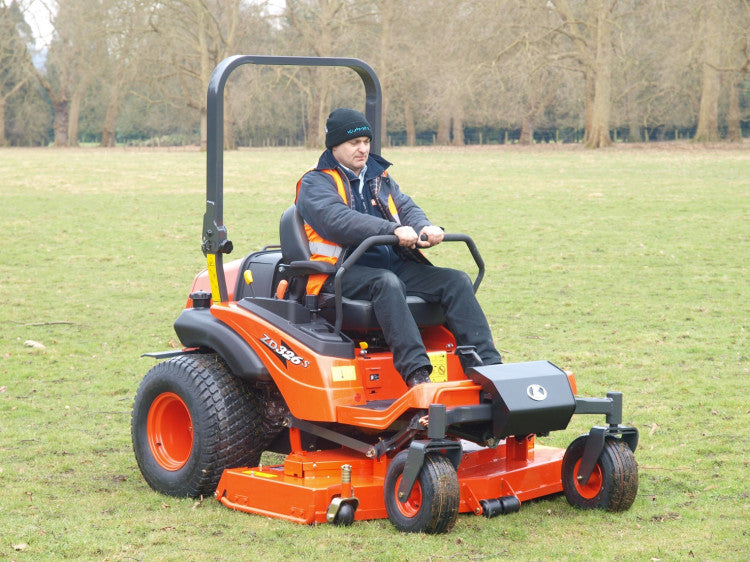 New State of the Art Kubota ZD326 Zero Turn Mower is a cut above the r Pitchcare