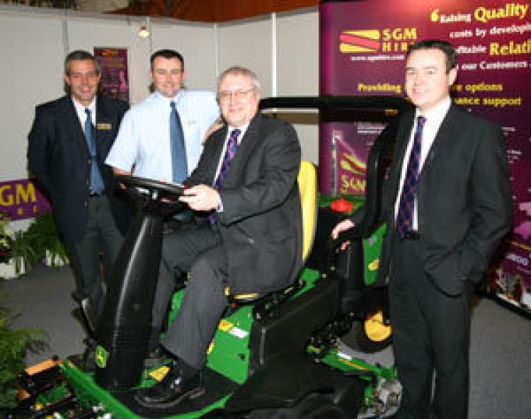 John Deere signs nationwide agreement with SGM Hire