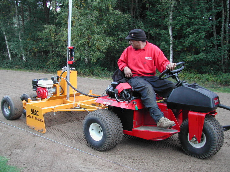 Speedcut BLEC laser grader and Toro Sandpro in action at Foxhills. Front view.JPG