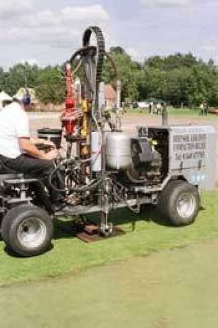 Compressed air de-compaction no threat to wickets