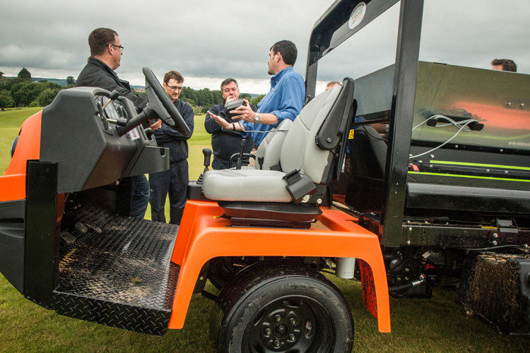 Turfco Roadshow 9318